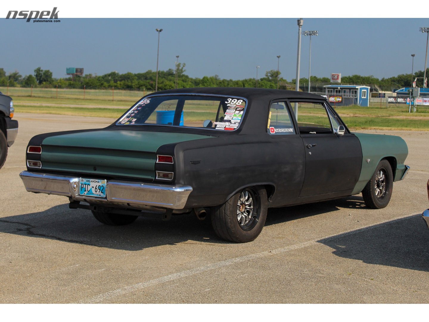 PIC-692, Chevrolet Chevelle 1st gen 1964 2-door Sedan (11; A-body), 1963–1964