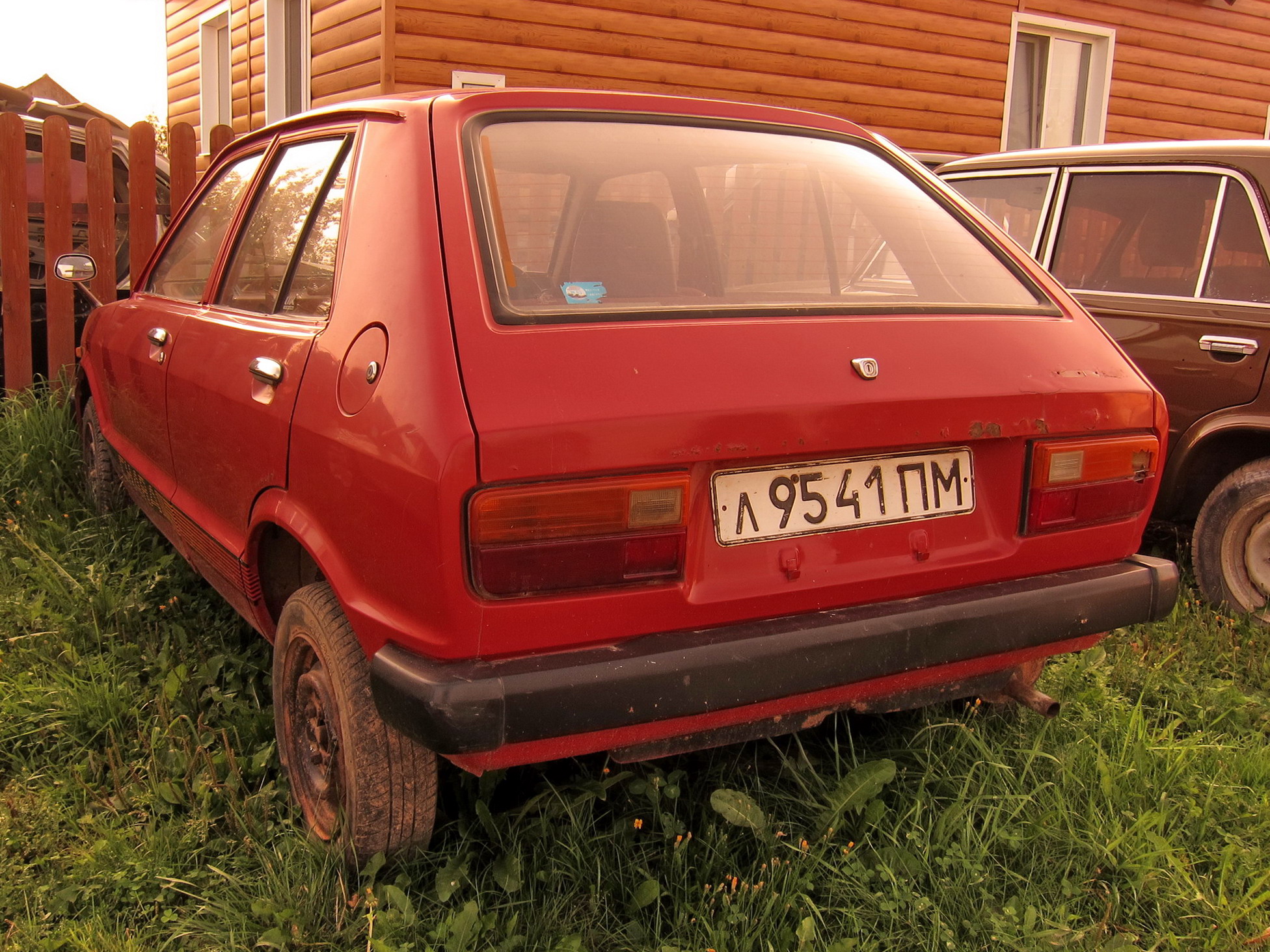 л 9541 ПМ, Daihatsu Charade 1st gen 5-door Hatch (G10/G20), 1977–1983