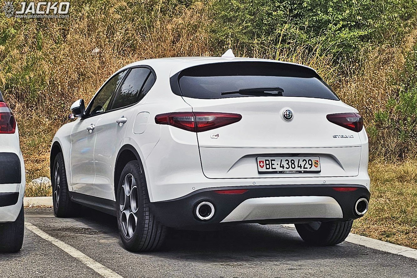 BE 438429, Alfa Romeo Stelvio 1st gen (949), 2017–