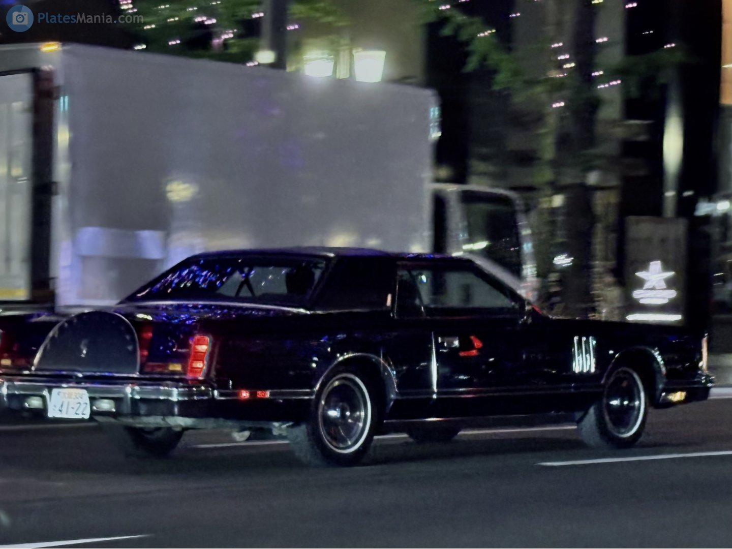 大阪 304 さ 4122, Lincoln Continental 6th gen 2-door Coupé (66), 1979–1980