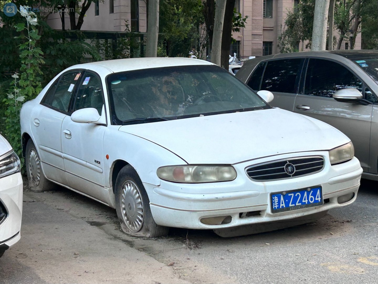 津A·Z2464, Buick New Century 1st gen (W-body; CN-market), 1998–2000