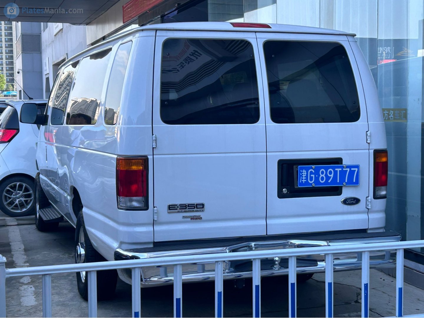 津G·89T77, Ford E-Series 4th gen, 1991–2007