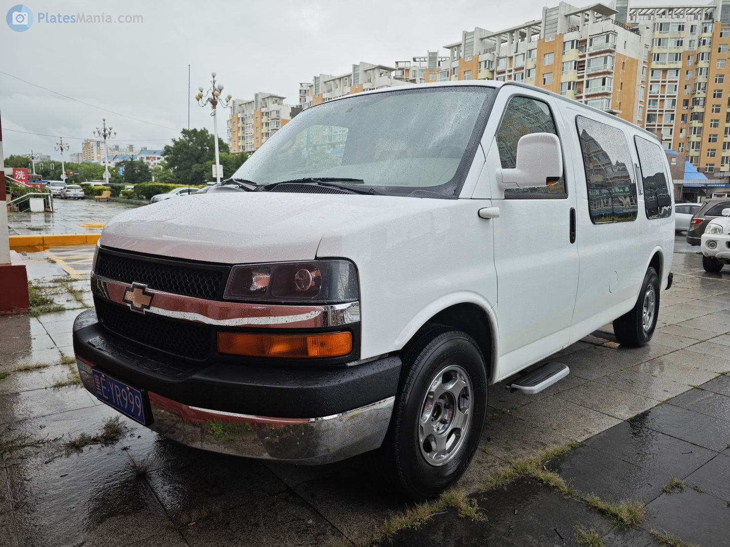 黑E·YR999, Chevrolet Express 1st gen (GMT610), facelift, 2002–