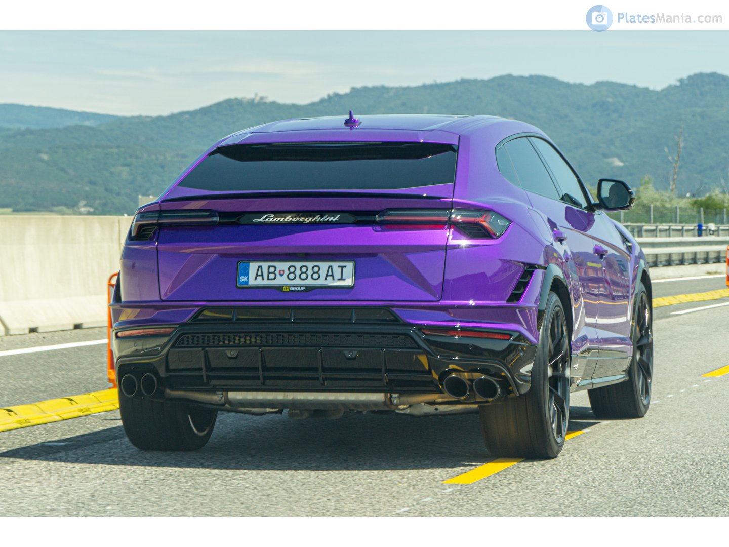 AB 888AI, Lamborghini Urus 1st gen, 2018–