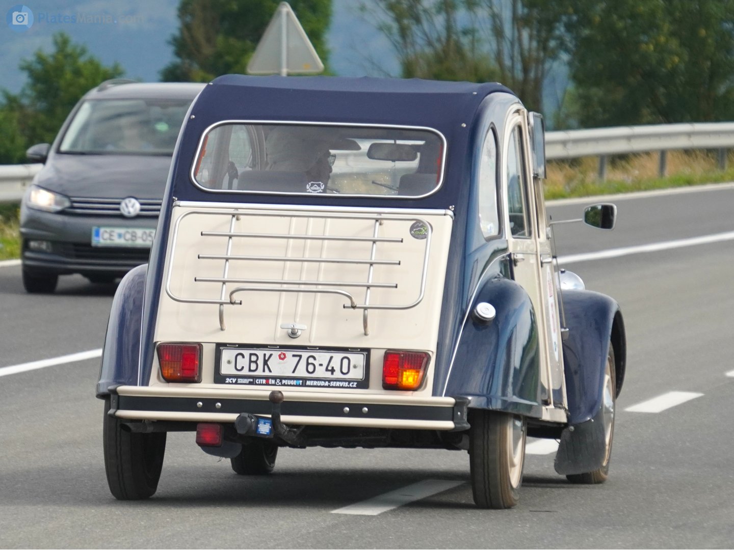 CBK 76-40, Citroёn 2CV 1st gen Sedan, 1949–1990