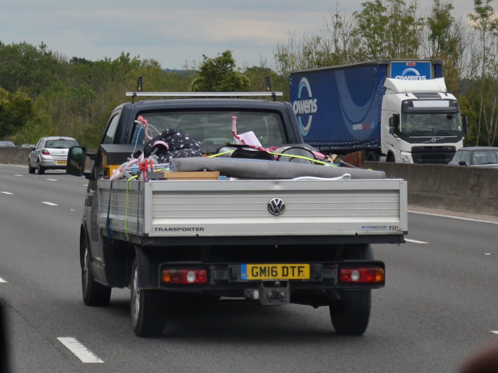 GM16DTF, Volkswagen Transporter 6th gen Single Cab (T6) (SF), 2015–2019