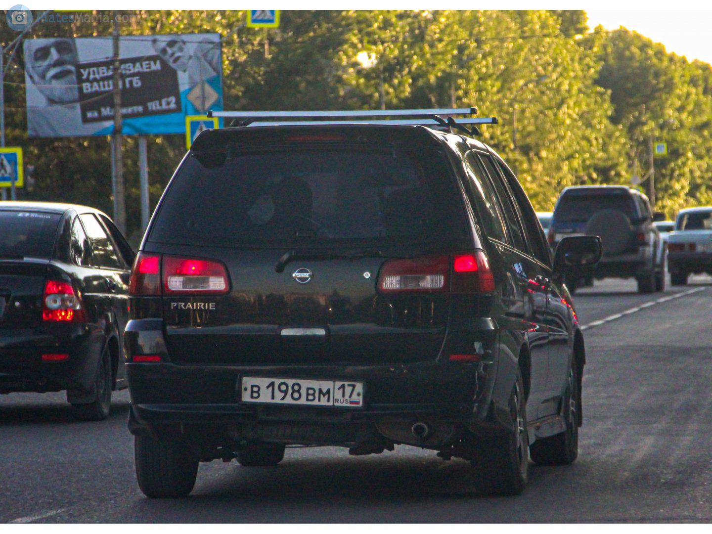 в 198 вм 17, Nissan Prairie 3rd gen (M12; HK-market), 1998–2004