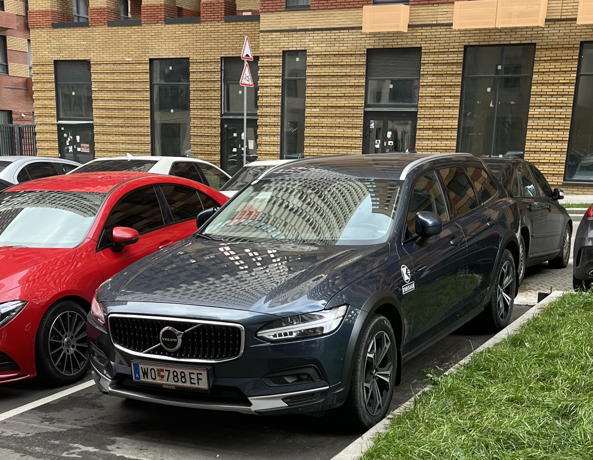 WO 788 EF , Volvo V90 2nd gen Cross Country (235/236), 2016–