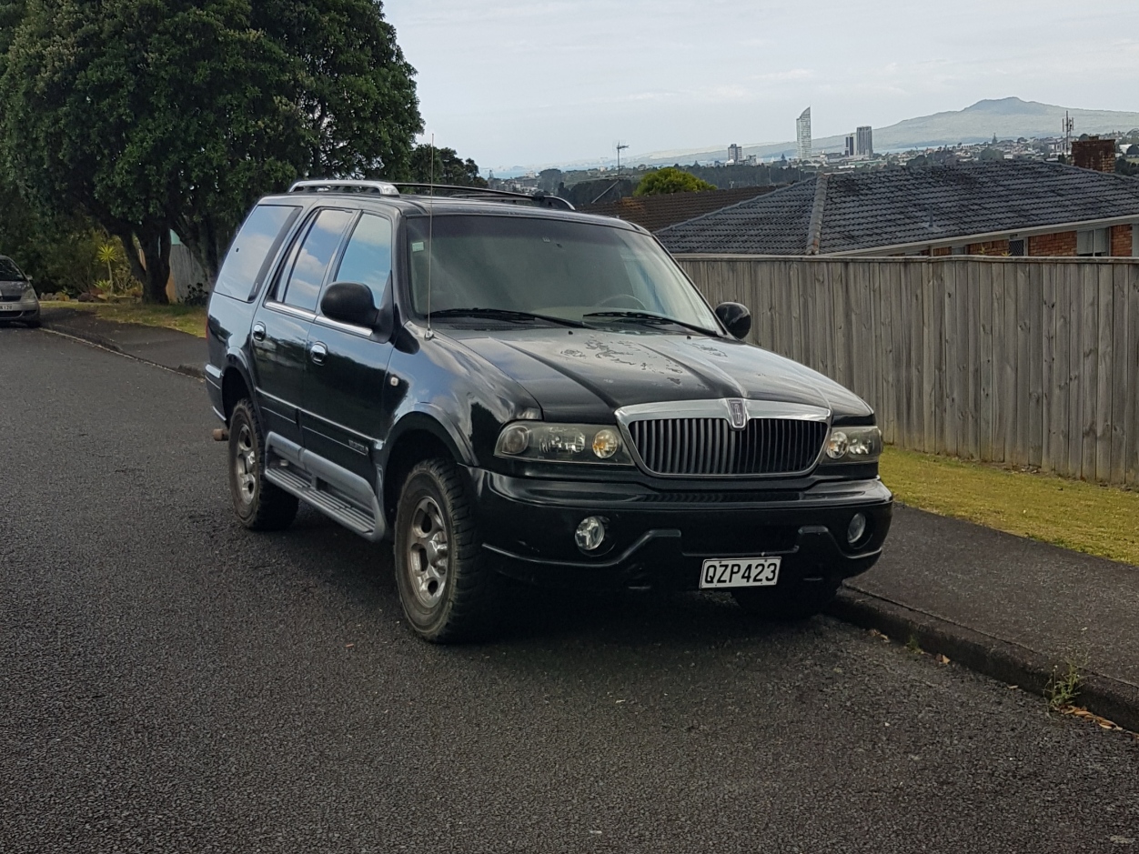 QZP423, Lincoln Navigator 1st gen (UN173), 1997–2002
