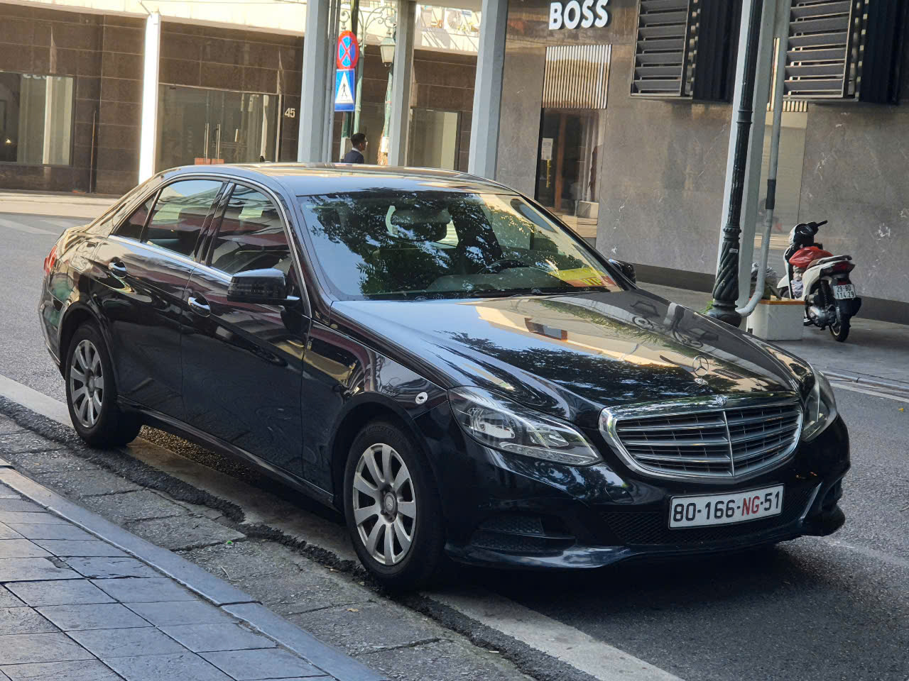 80-166-NG-51, Mercedes-Benz E-Klasse 4th gen Sedan (W212), facelift, 2013­–2016