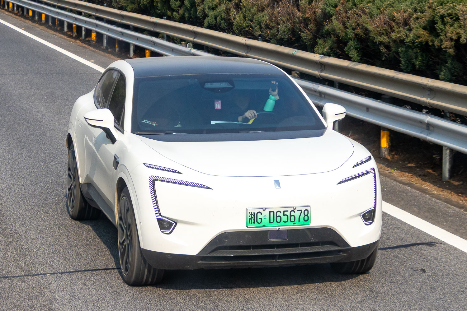 湘G·D65678, Avatr 11 