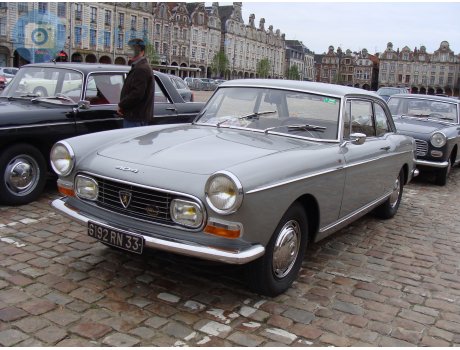 6192 RN 33, Peugeot 404