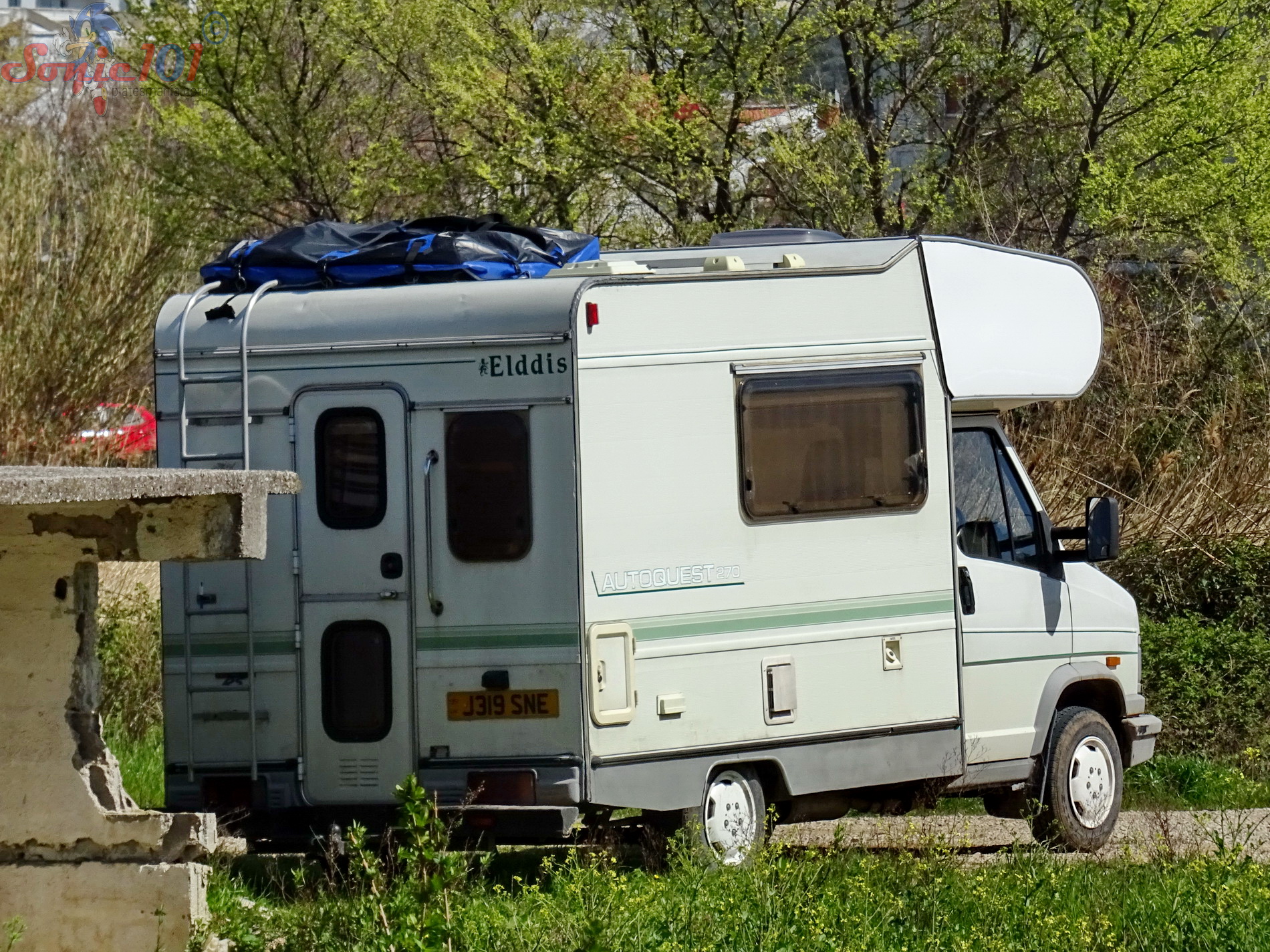 J319SNE, Elddis Autoquest 