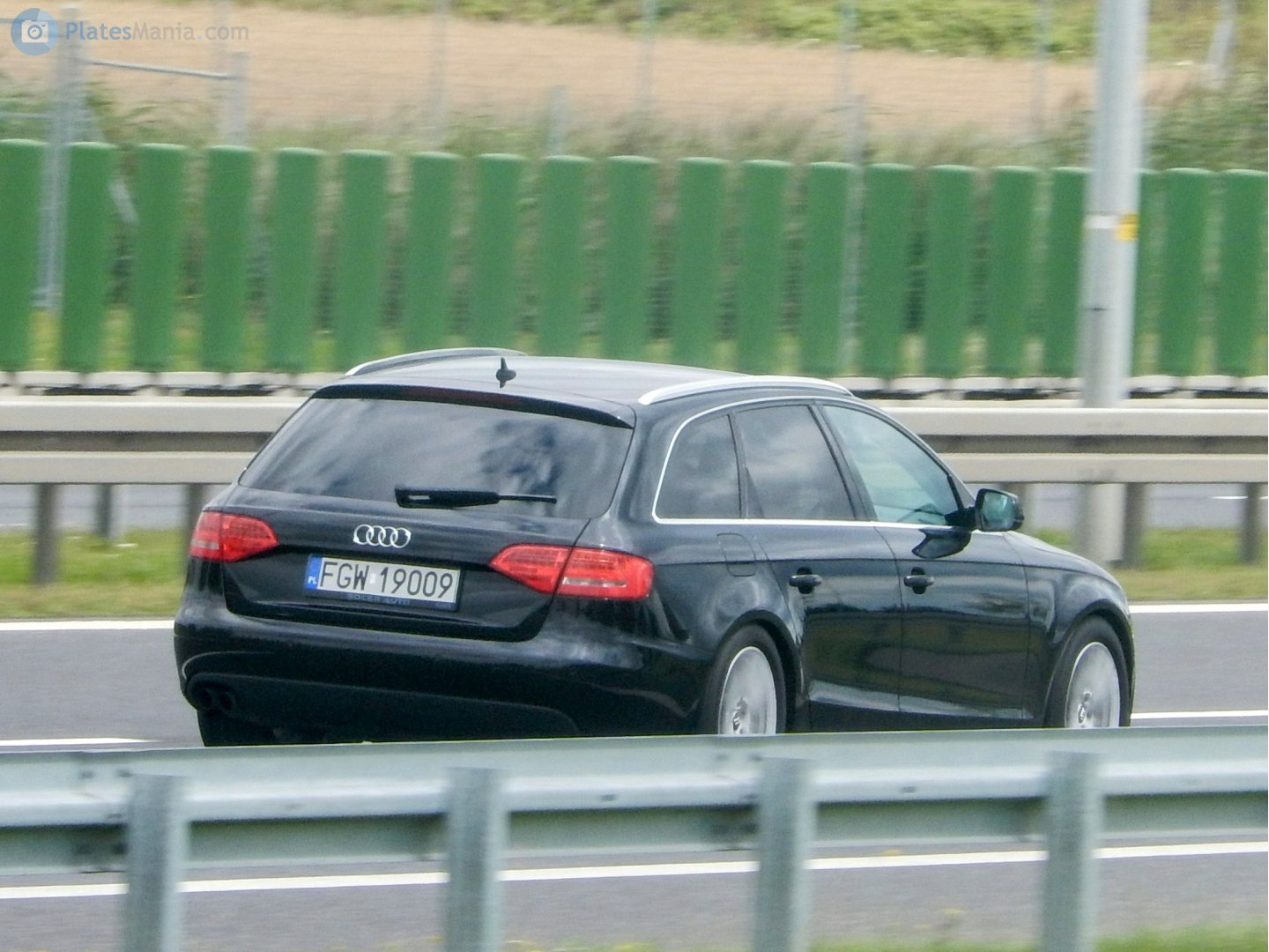 FGW 19009, Audi A4 4th gen Avant (B8/8K5), 2007–2012