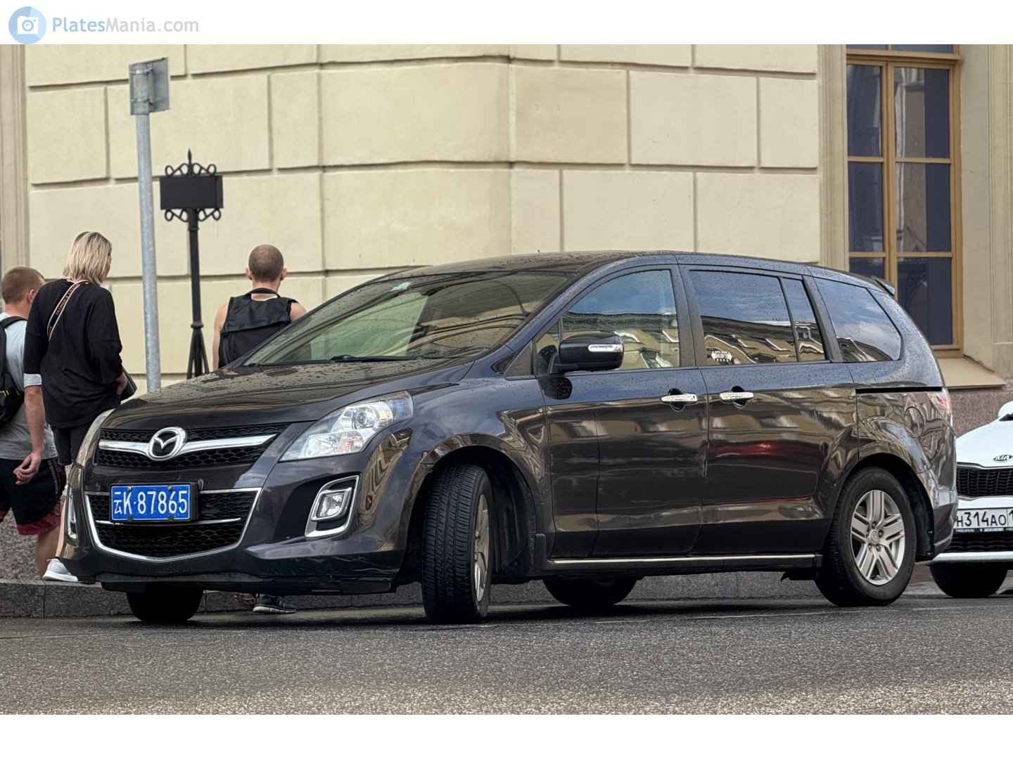 云K·87865, Mazda 8 1st gen (LY), 2006–2016