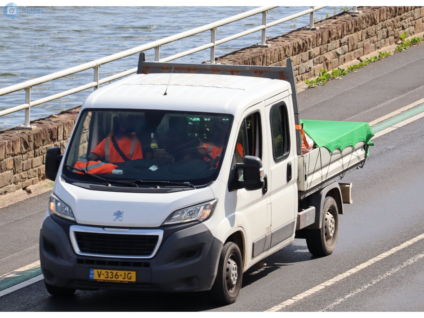 V-336-JG, Peugeot Boxer 2nd gen Double Cab (X290/X295), 1st facelift, 2014–2024