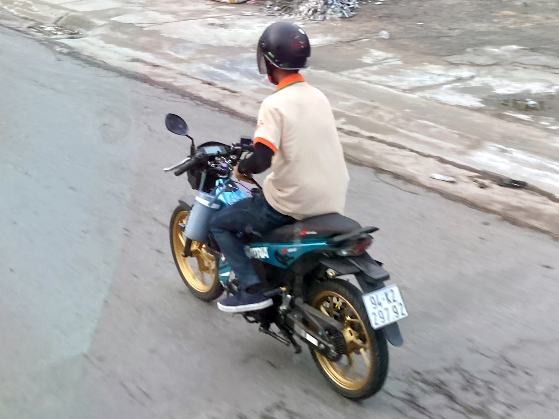 94-K2 297.92, Suzuki Satria 