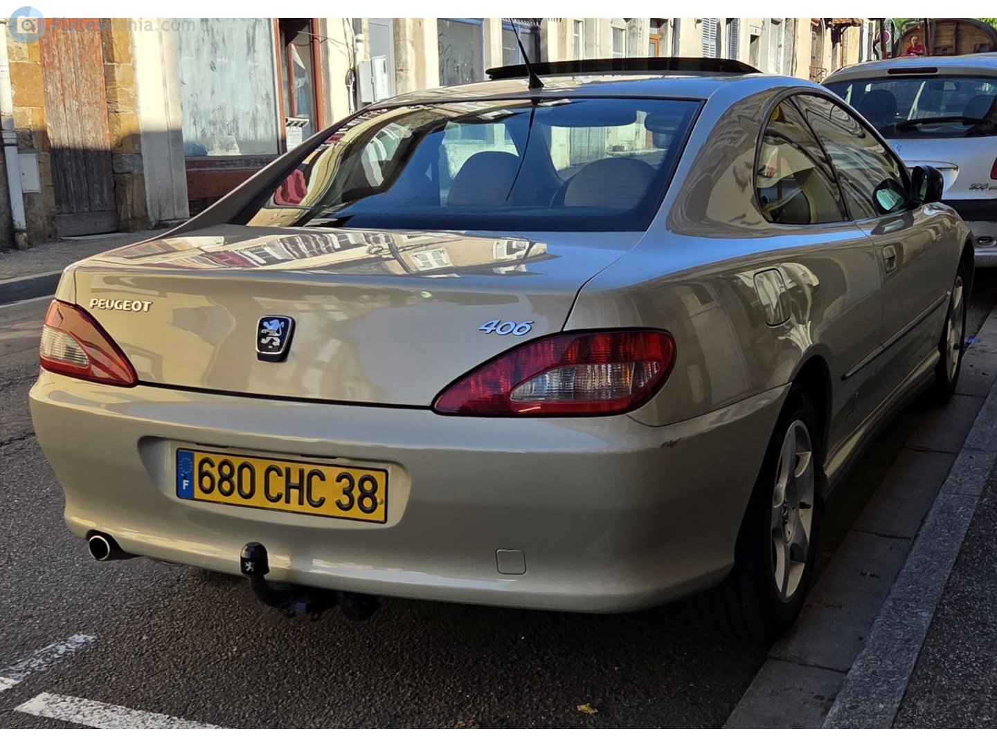 680 CHC 38, Peugeot 406 1st gen Coupé (D85/D95), 1997–2005