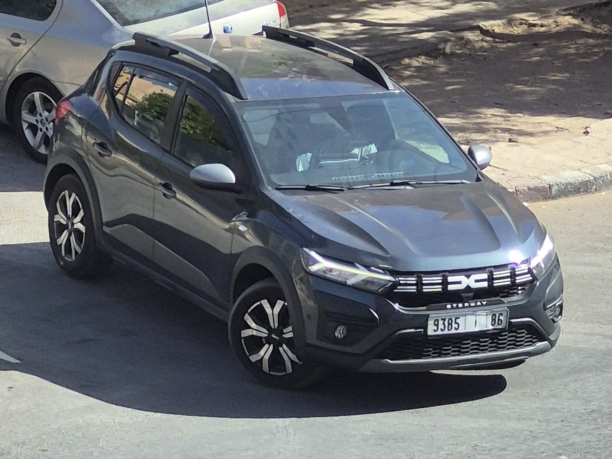 9385|أ|86, Dacia Sandero 3rd gen Stepway (BJI), 2020–