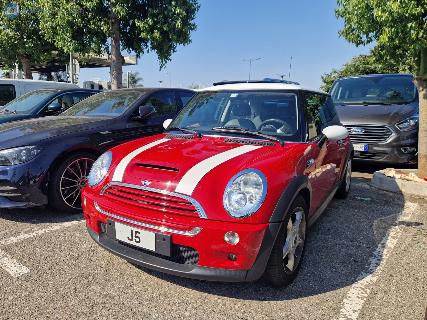 J5, MINI Hatch 1st gen (R50/R53), 2000–2006