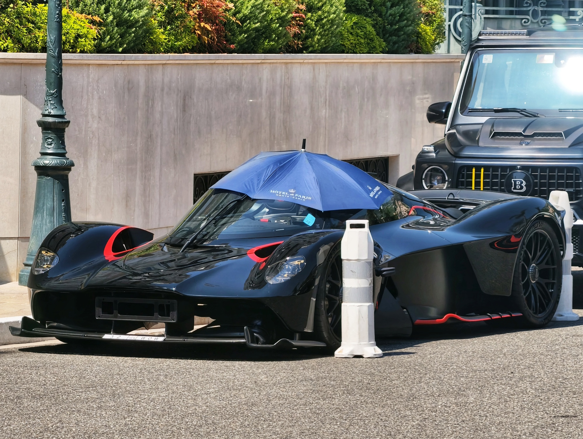 32 UAU, Aston Martin Valkyrie 1st gen Spider (AM-RB 001), 2022–2024