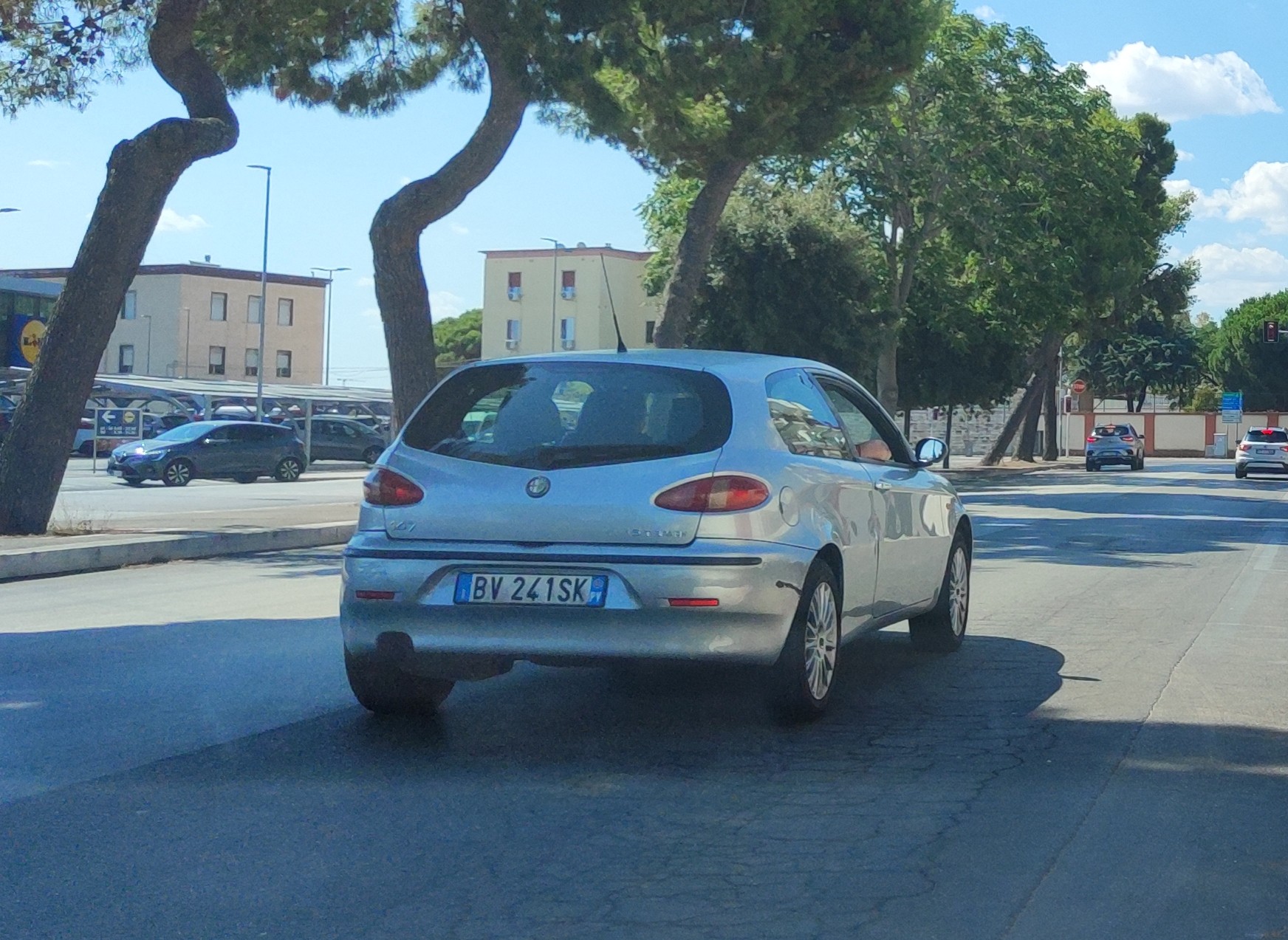 BV 241 SK, Alfa Romeo 147 1st gen 3-door Hatch (937A), 2000–2004