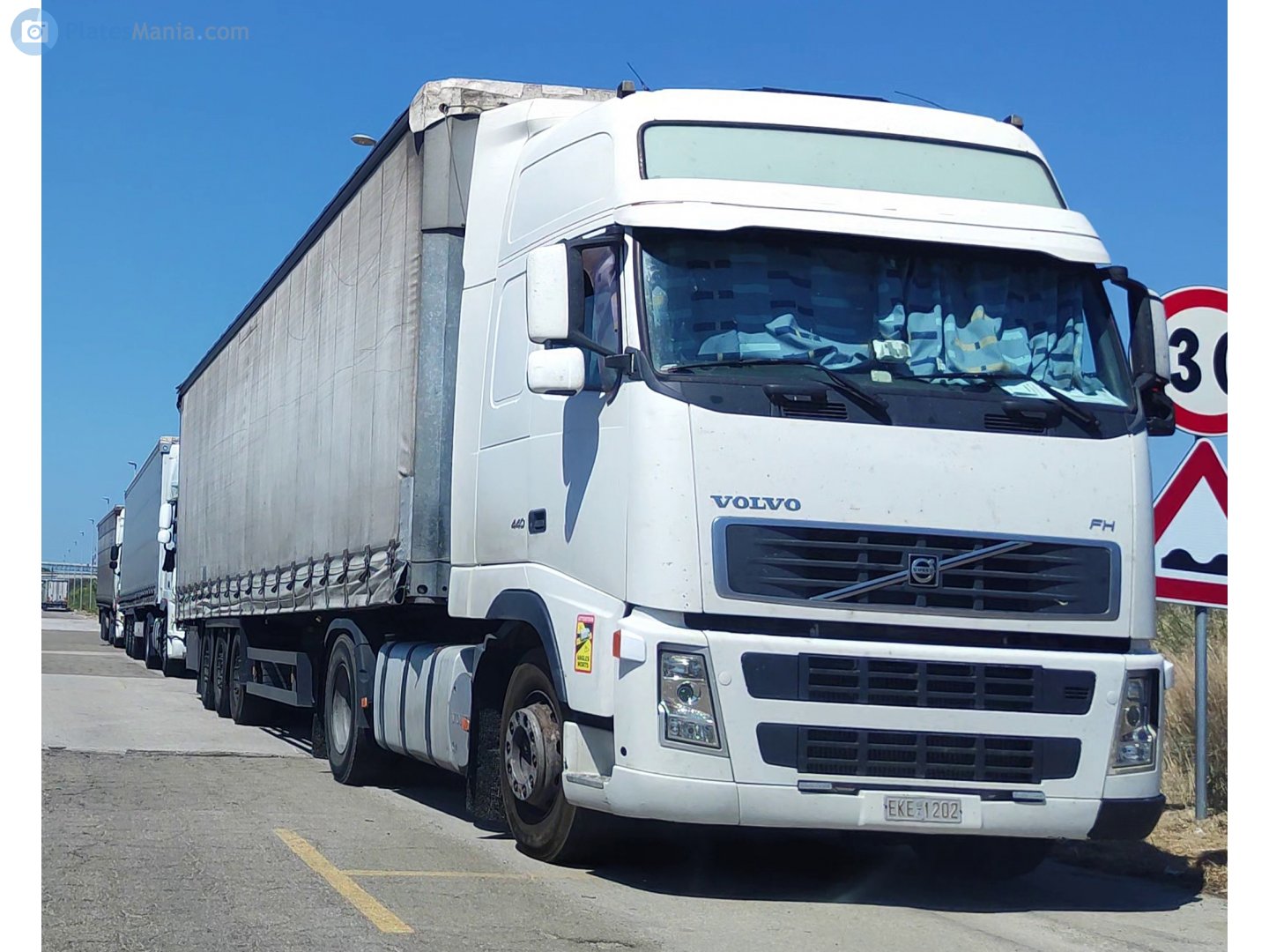 EKE-1202, Volvo FH 2nd gen, 2002–2008