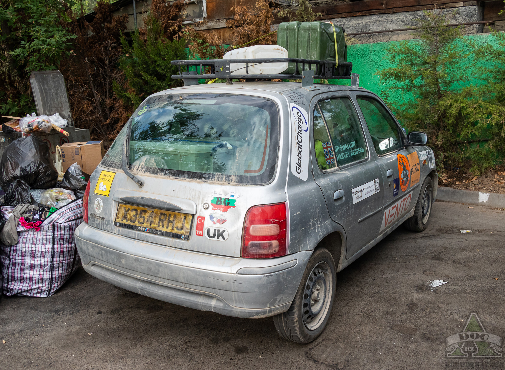 X354RHJ, Nissan Micra 2nd gen 5-door Hatch (K11), 1992–2003