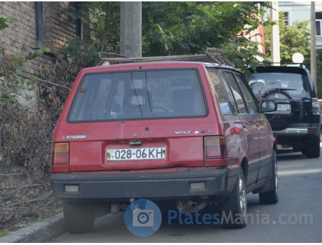 11 028-06 KH, Mitsubishi Space Wagon