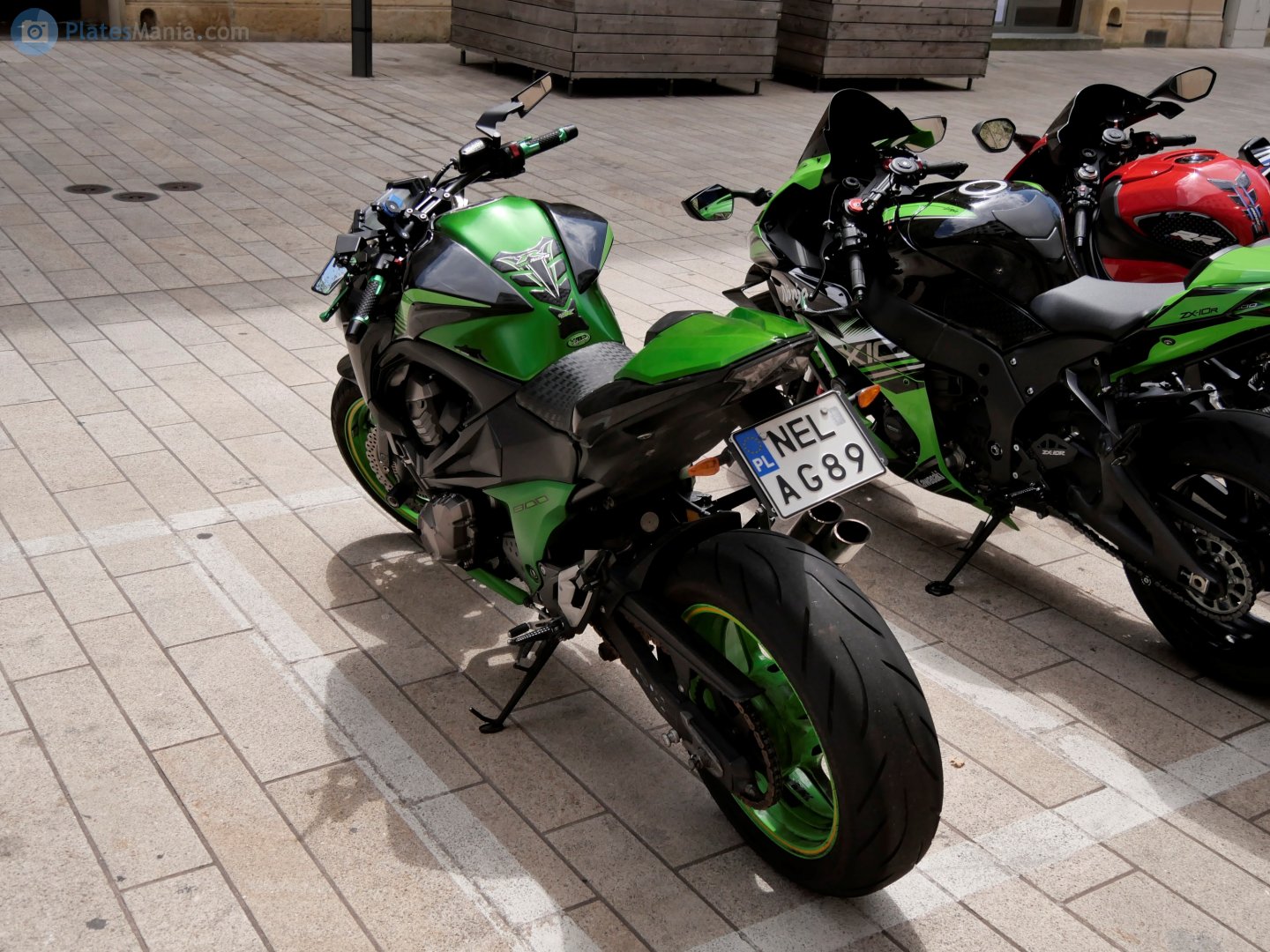 NEL AG89, Kawasaki Z800 