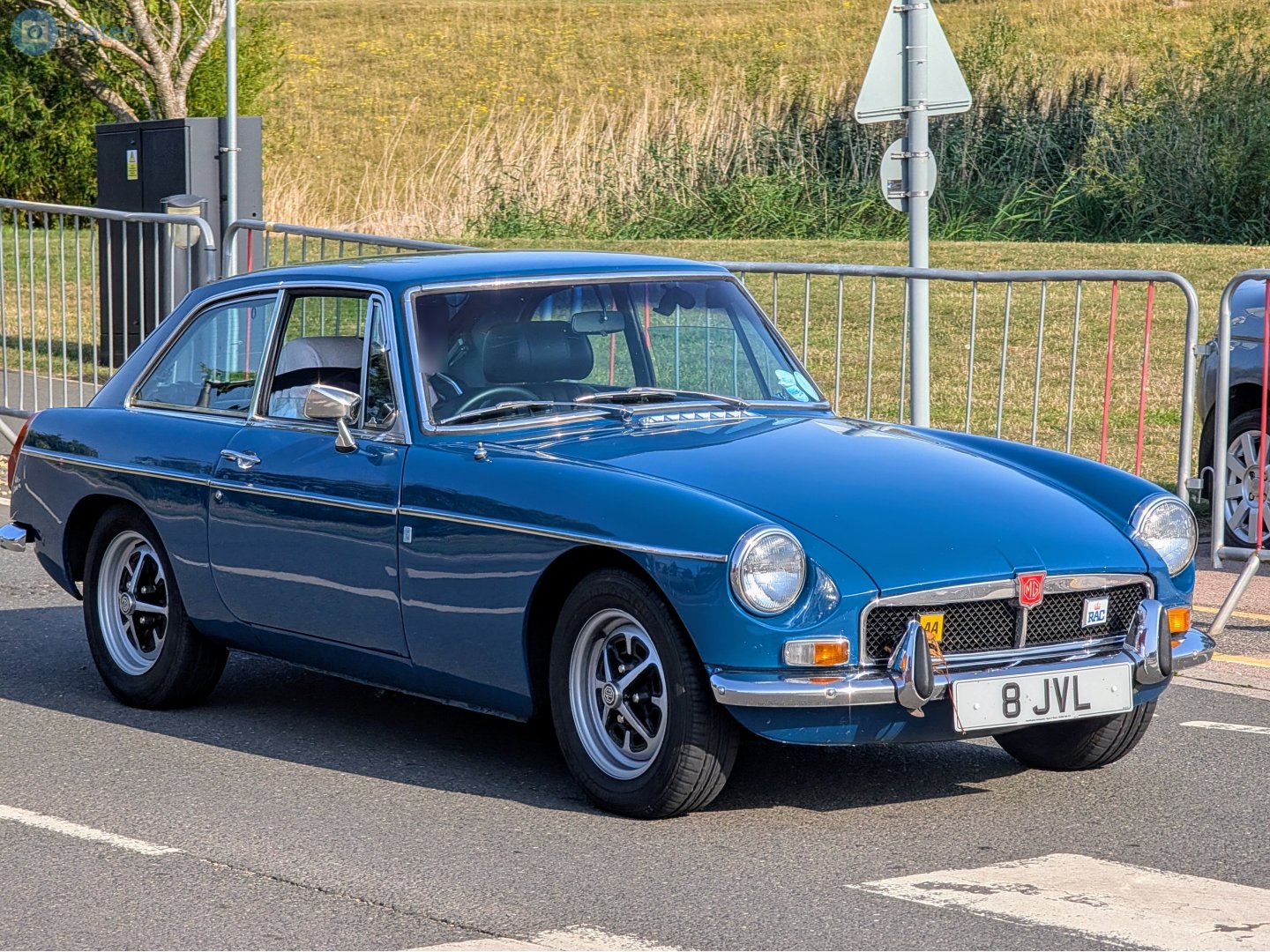 8JVL, MG B 1st gen GT Coupé, 1965–1980