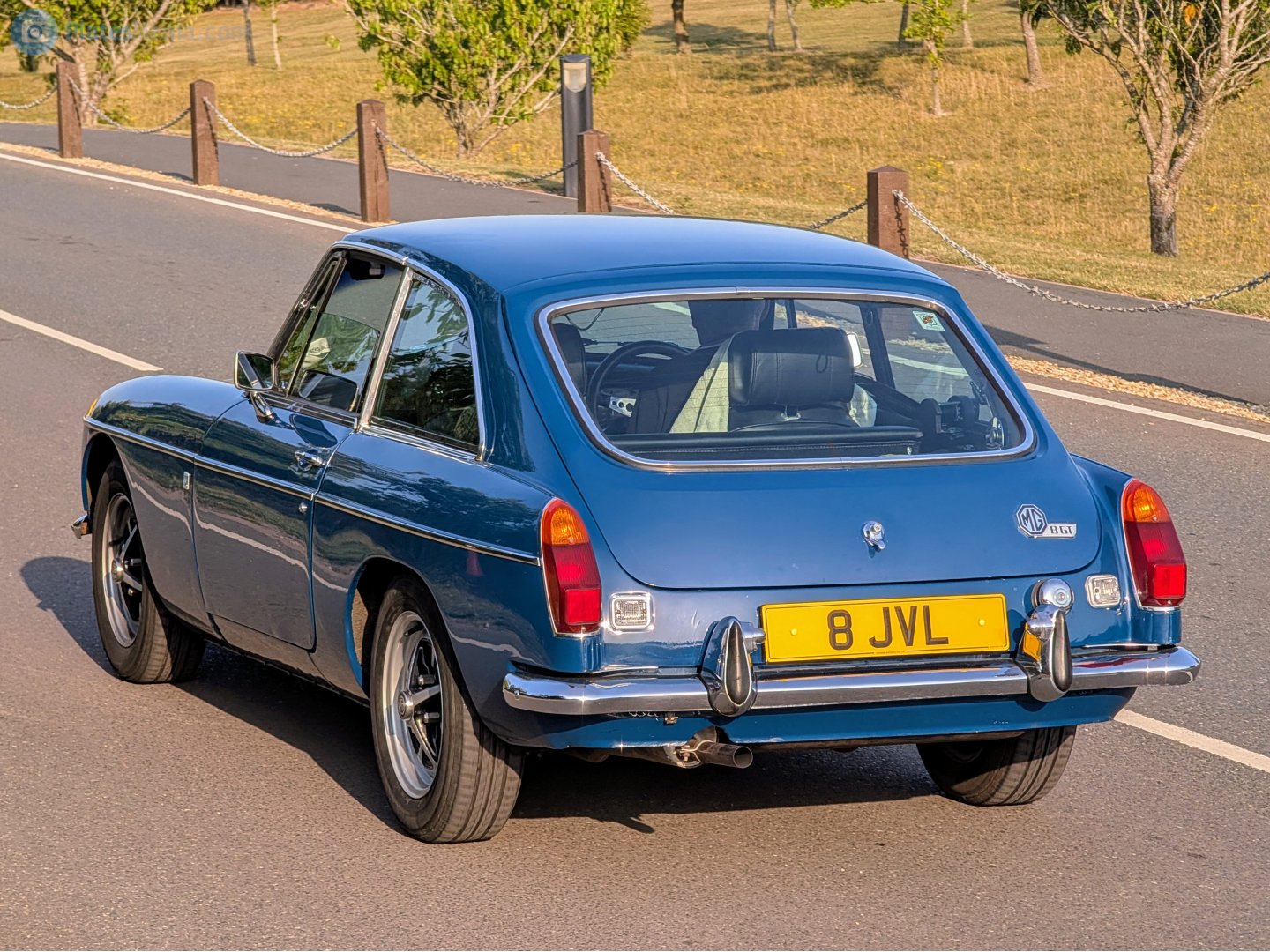 8JVL, MG B 1st gen GT Coupé, 1965–1980