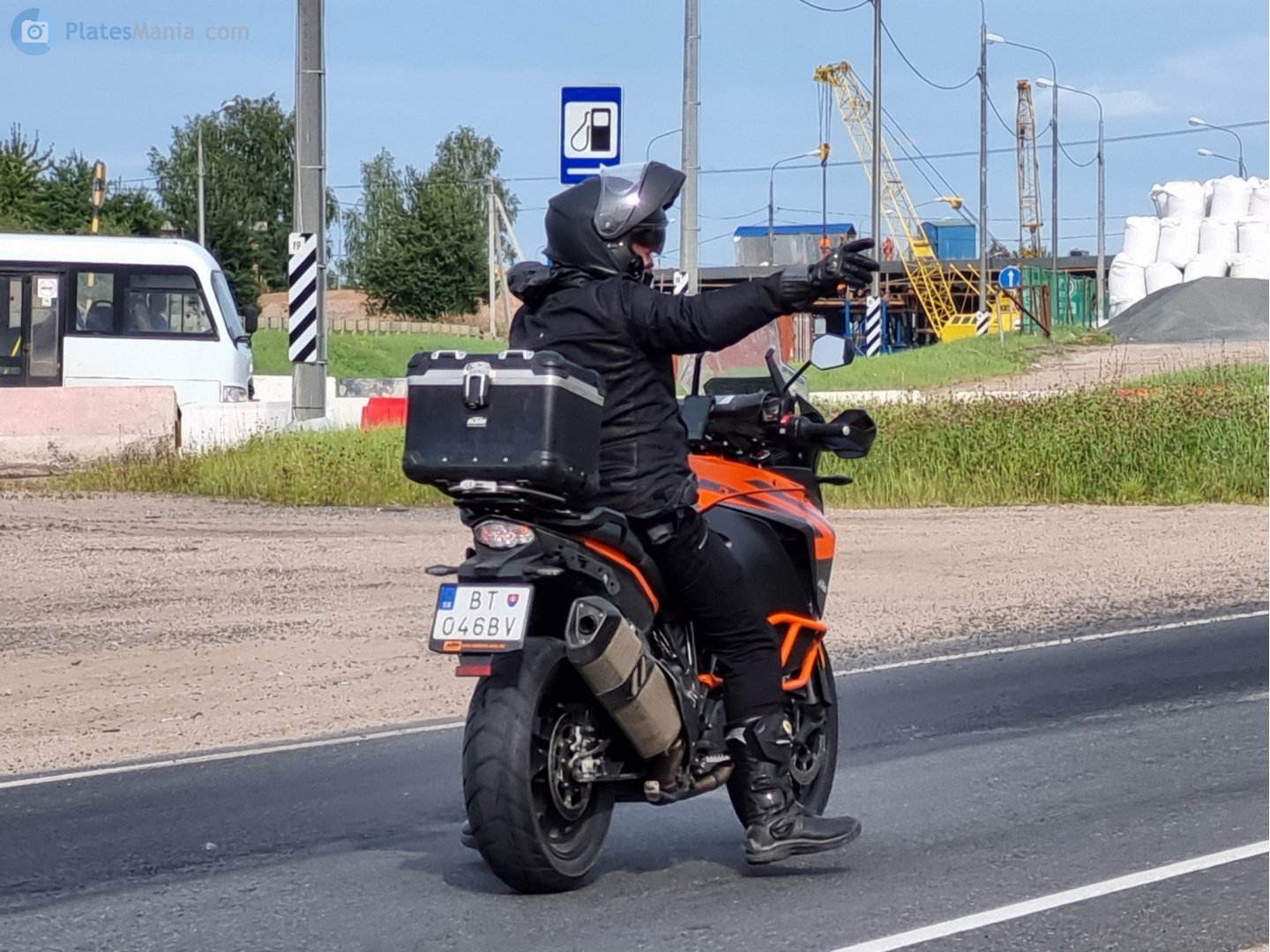 BT 046BV, KTM Super Adventure 