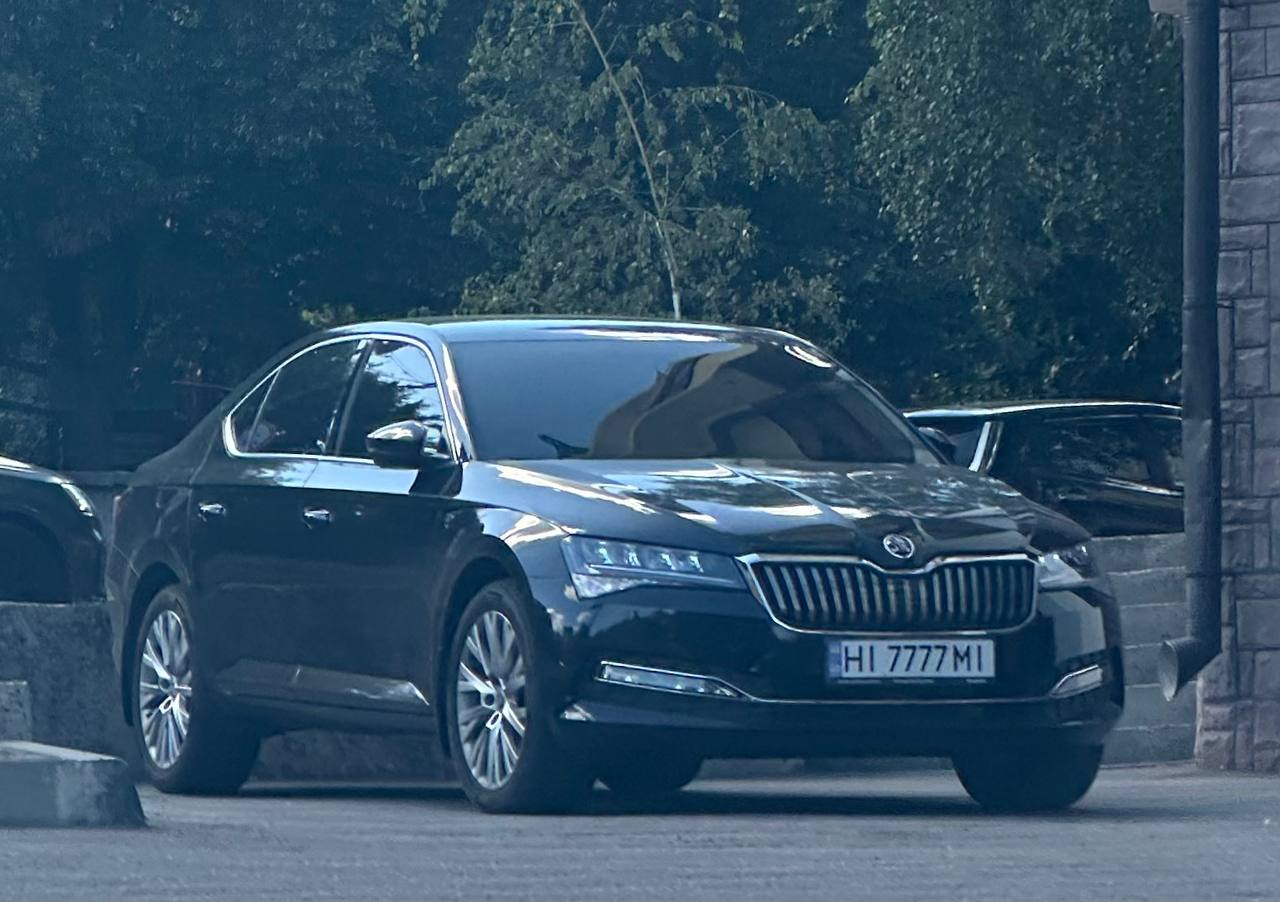 HI 7777 MI, Skoda Superb 3rd gen Liftback (B8/3V3), 2015–2019