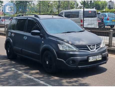 B 1853 ZUQ, Nissan Livina