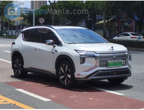 粤J·DE6596, Mitsubishi Airtrek