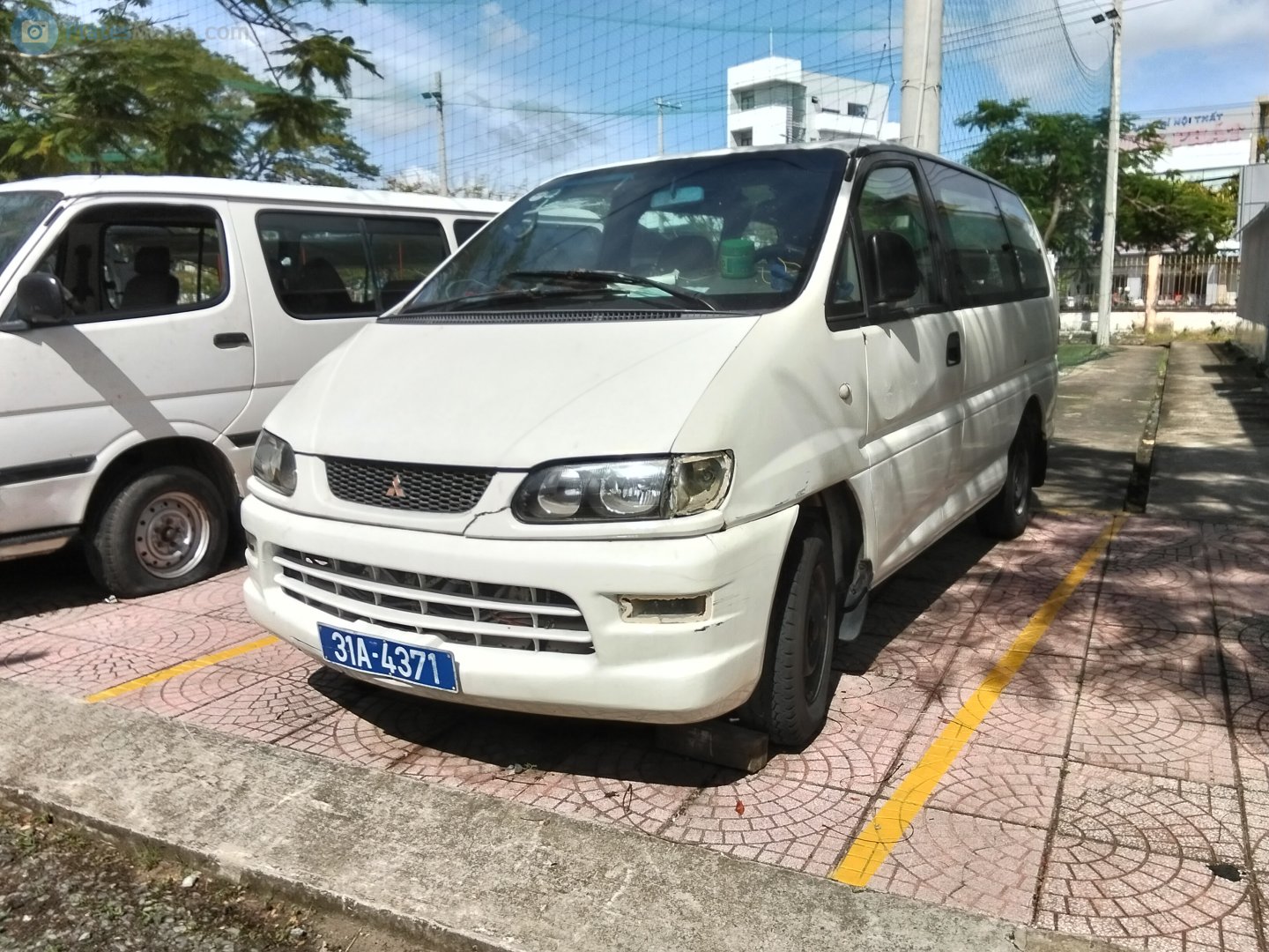 31A-4371, Mitsubishi Delica 4th gen Cargo, 1994–1999