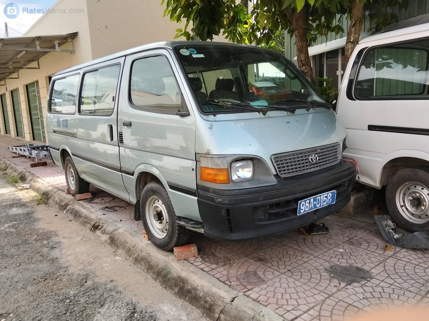 98A-0158, Toyota HiAce 4th gen Van (H100), 1989–2004