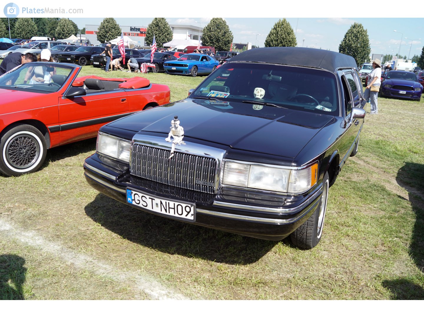 GST NH09, Lincoln Town Car 2nd gen (FN36/116), 1989–1997