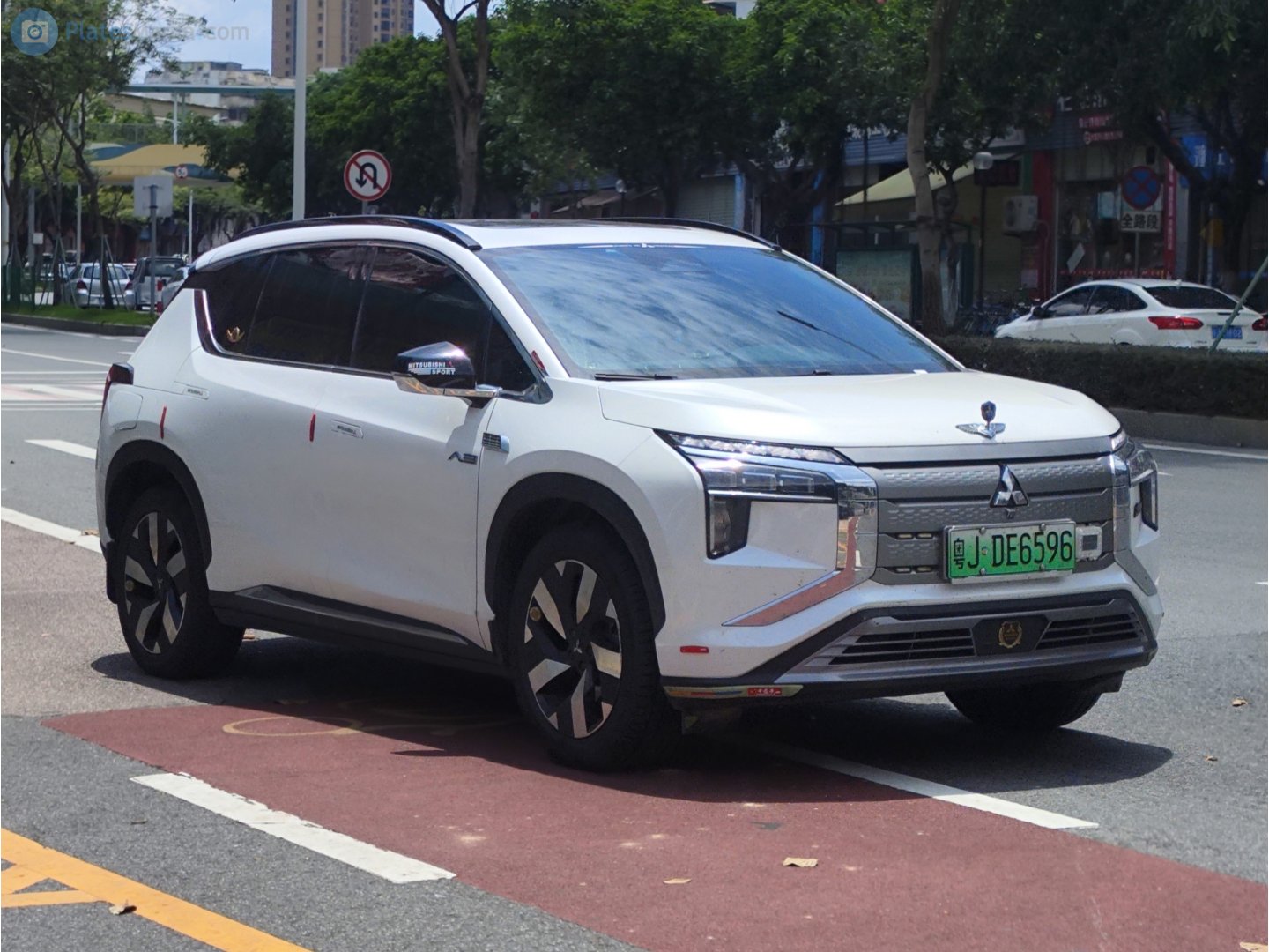 粤J·DE6596, Mitsubishi Airtrek 2nd gen (CN-market), 2021–2023