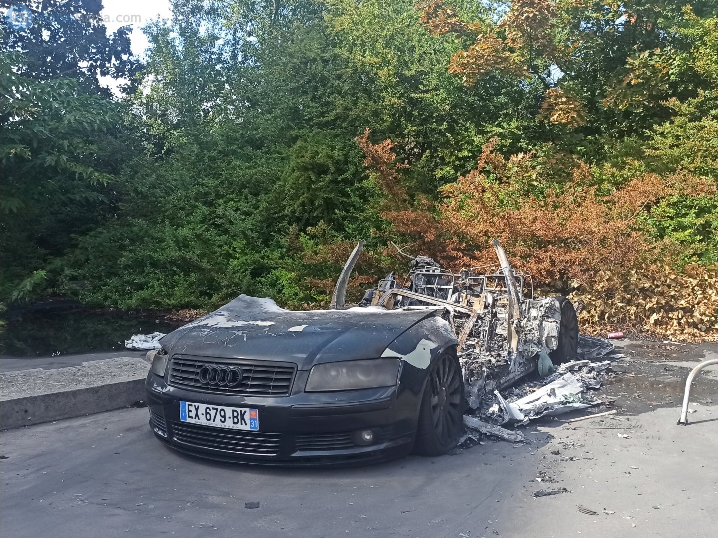 EX-679-BK, Audi A8 2nd gen (D3/4E2/4E8), 2002–2010