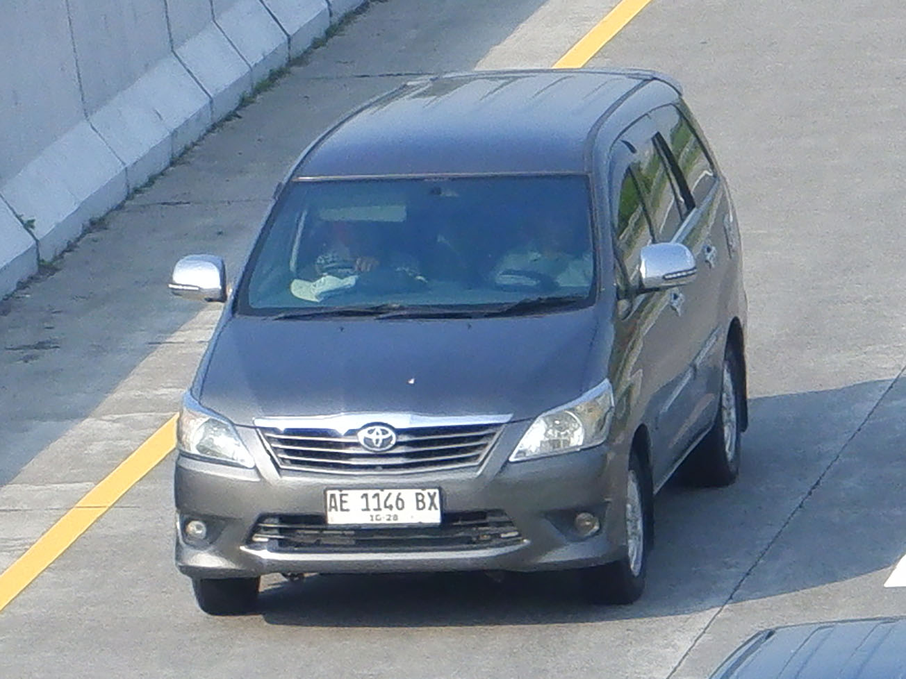 AE 1146 BX, Toyota Innova 1st gen Kijang Innova (AN40), 2nd facelift, 2011–2013