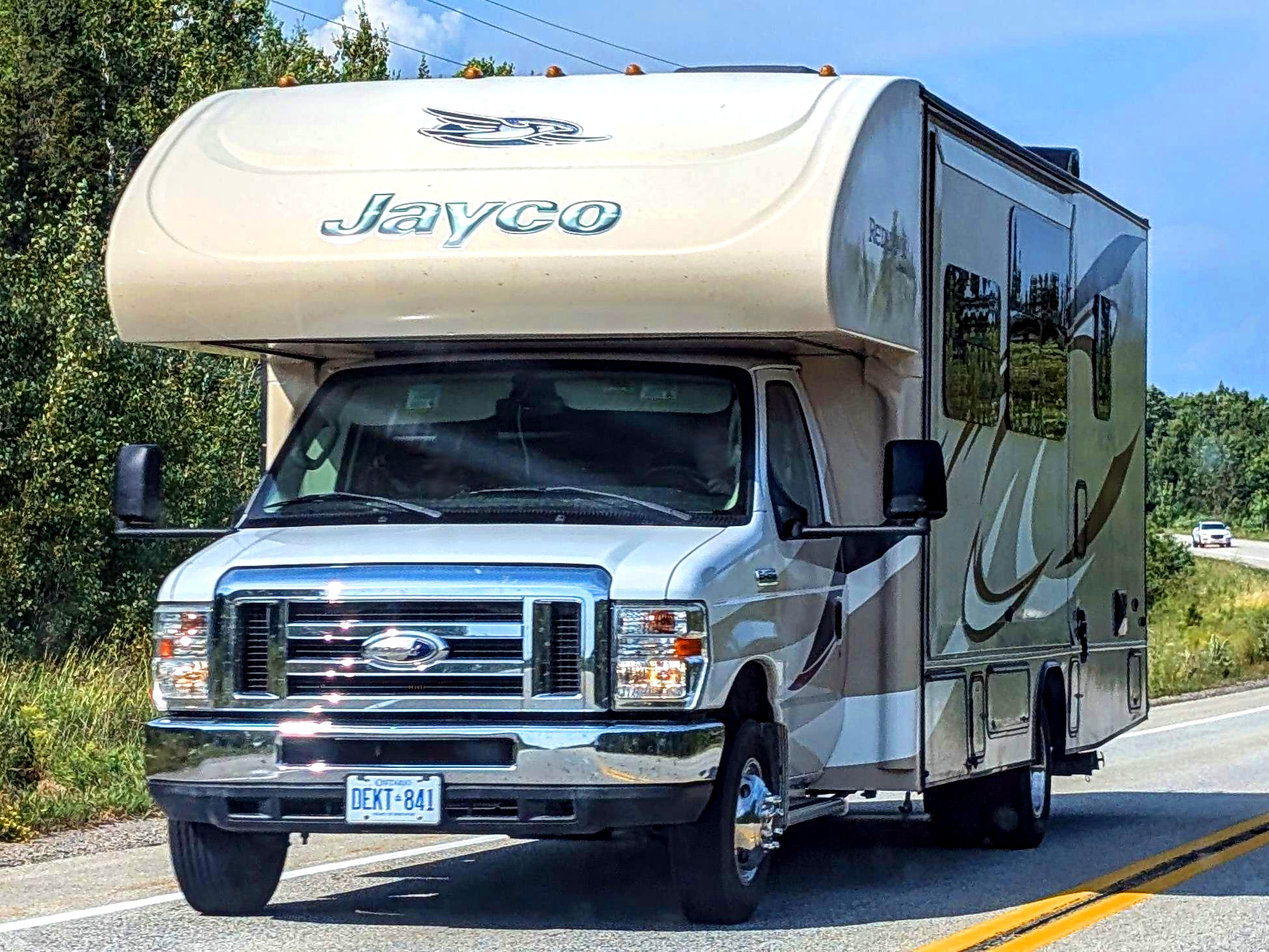 DEKT-841, Jayco Redhawk 