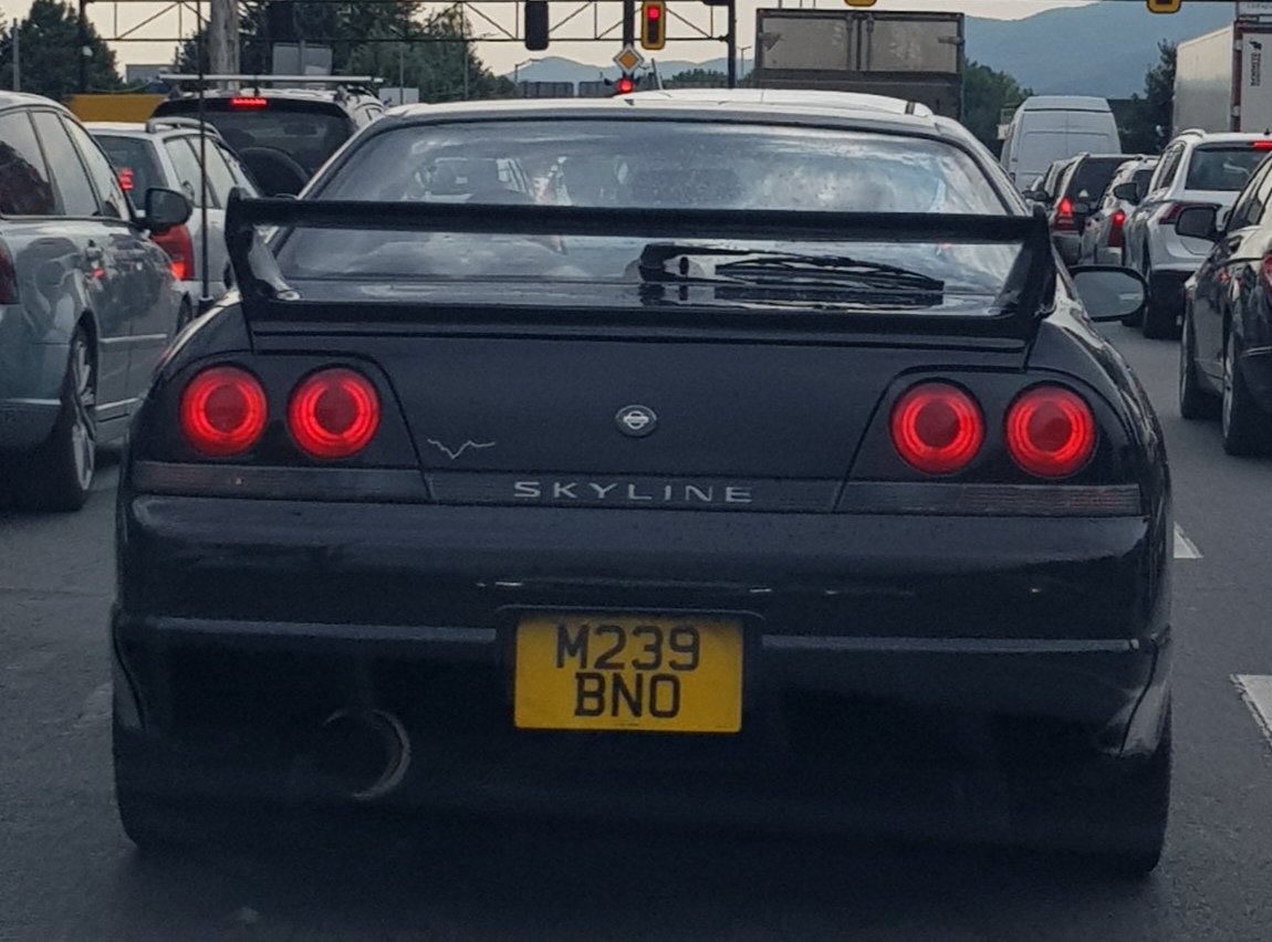 M239BNO, Nissan Skyline 9th gen Coupé (R33), 1993–1998