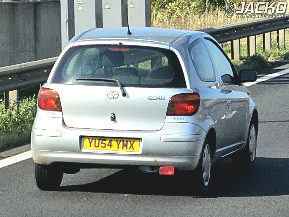 YU54YMX, Toyota Echo 1st gen 3-door Hatch (XP10; CA- and AU-market), 1999–2005