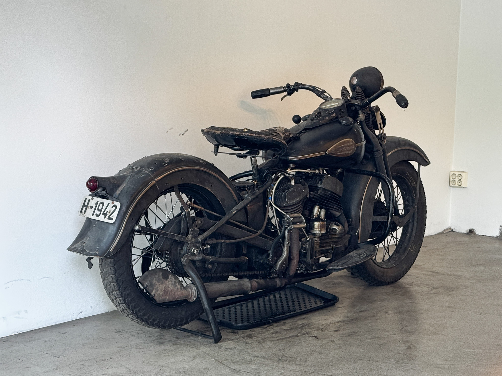 H-1942, Harley-Davidson WL 