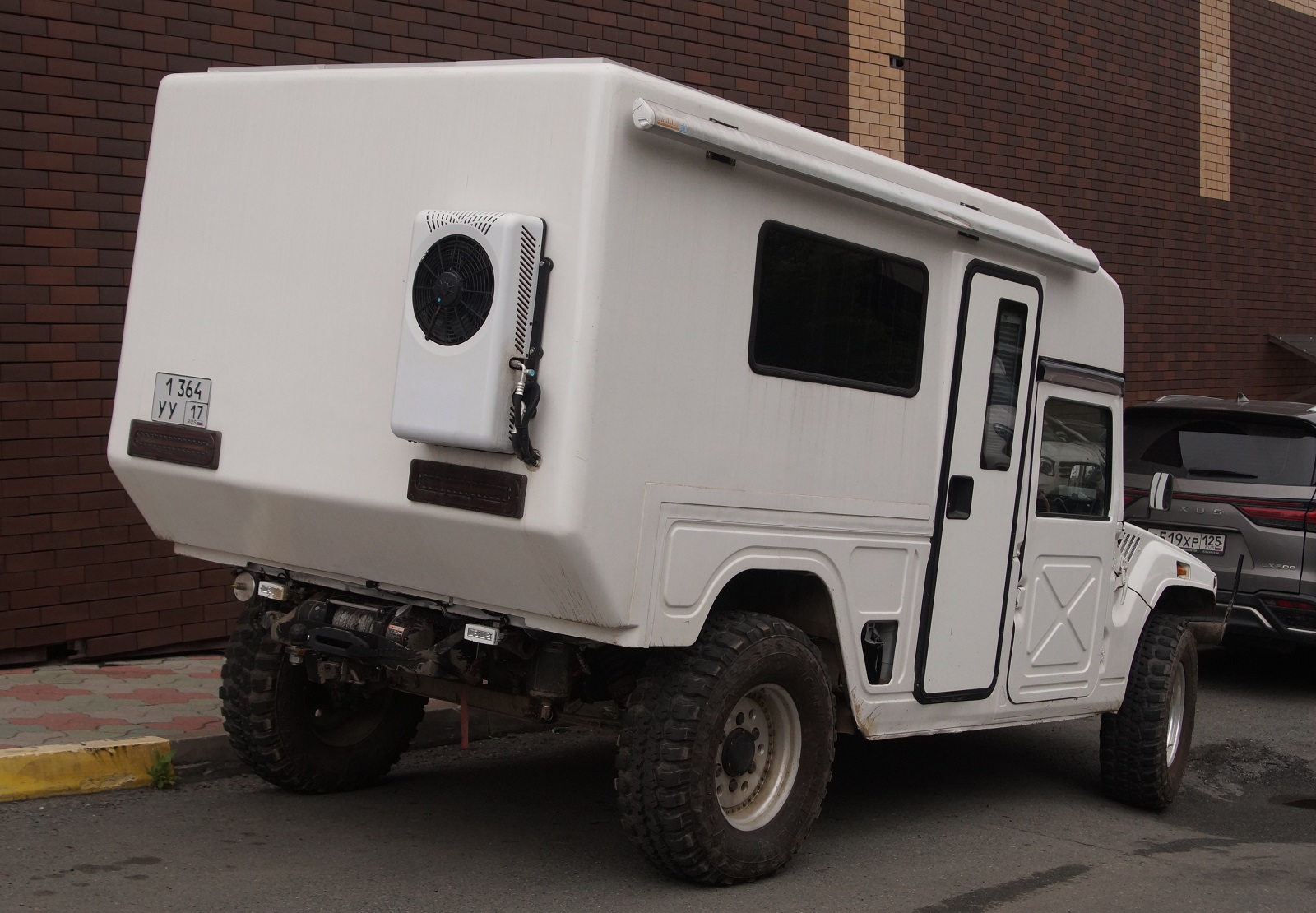 1364 уу 17, Toyota HMV 1st gen, 1993–2010