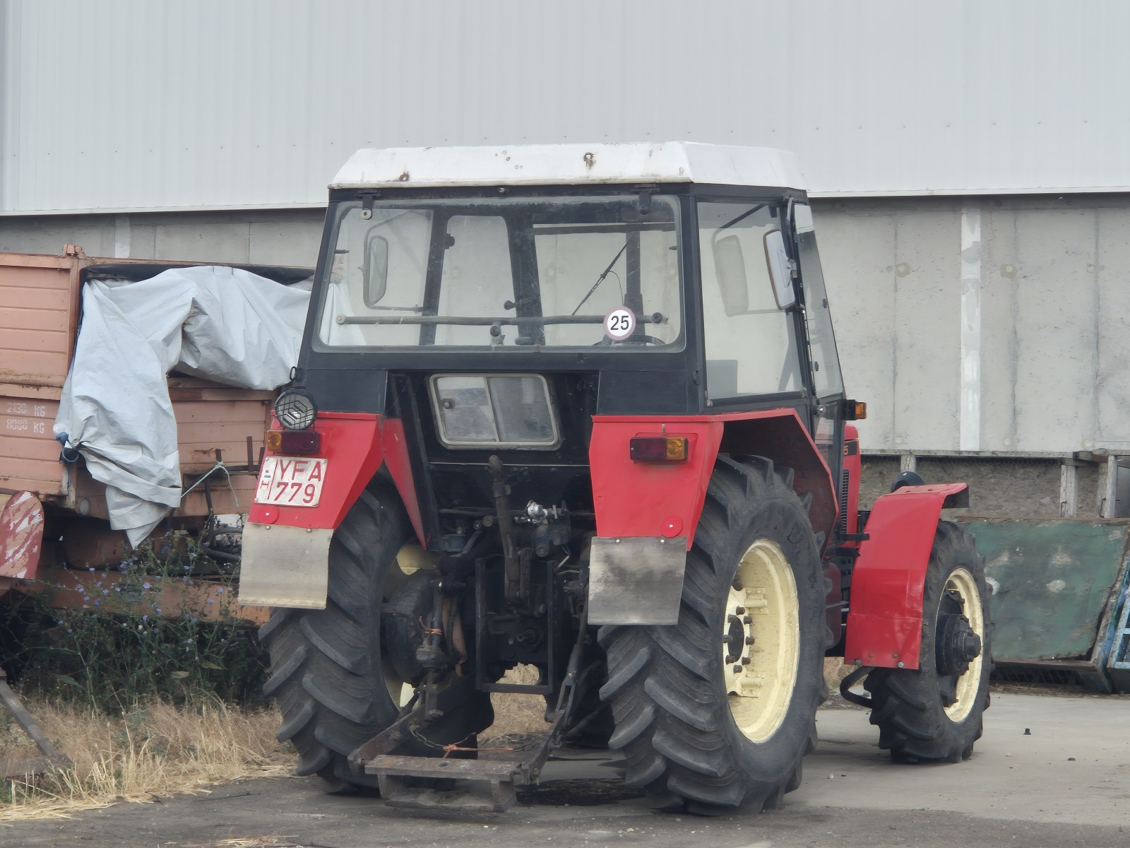 YFA-779, Zetor UŘ I 