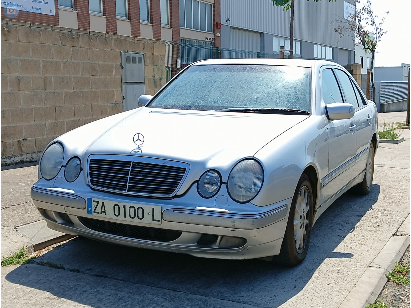 ZA 0100 L, Mercedes-Benz E-Klasse 2nd gen Sedan (W210), 1995­–2002