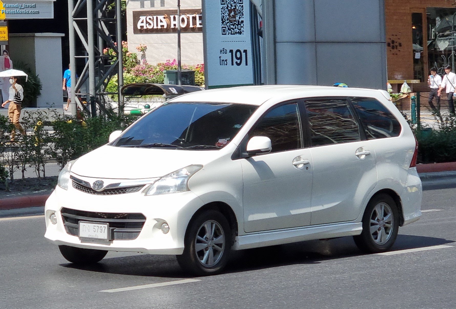 กง 5797, Toyota Avanza 2nd gen (F650), 2011–2015